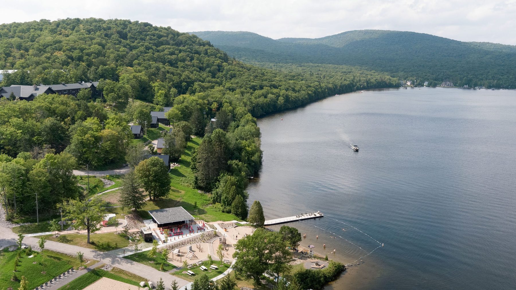 Vue paisible sur le lac